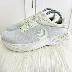 Topo Athletic Ultrafly 5 Womens Running Shoes White Grey Womens Size 9